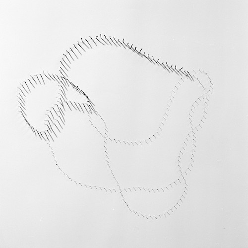 <i>Invariant Variation #31</i>, 2013<br />
<em>Analoger SW-Print</em><br />
10 x 10 cm