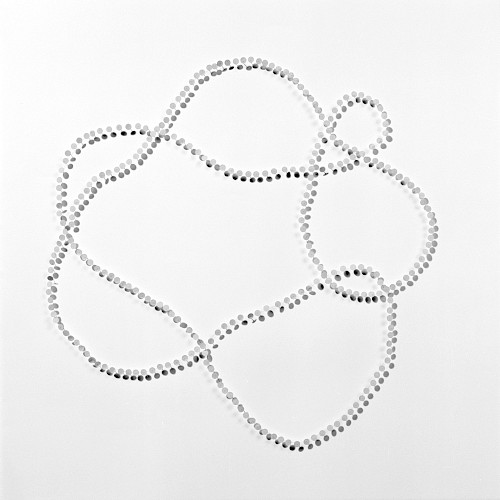 <i>Invariant Variation #21</i>, 2013<br />
<em>Analoger SW-Print</em><br />
10 x 10 cm
