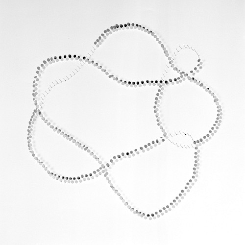<i>Invariant Variation #23</i>, 2013<br />
<em>Analoger SW-Print</em><br />
10 x 10 cm