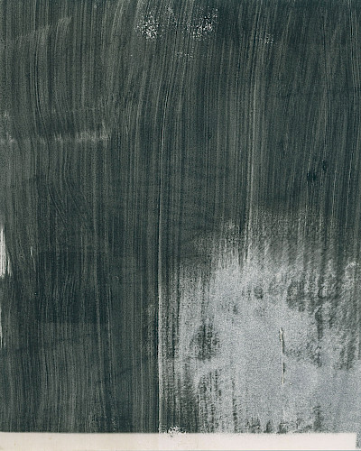 <i>Haiku #4</i>, 2022<br />
<em>Direktbelichtung vom Laptop-Bildschirm auf selbstbeschichtetem Bergger Papier, Zeichnung, Aquarell</em><br />
25 x 20 cm