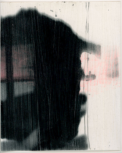 <i>Stain #2</i>, 2023<br />
<em>Direktbelichtung vom Laptop-Bildschirm auf selbstbeschichtetem Bergger Papier, Zeichnung, Aquarell, Marker</em><br />
25 x 20 cm