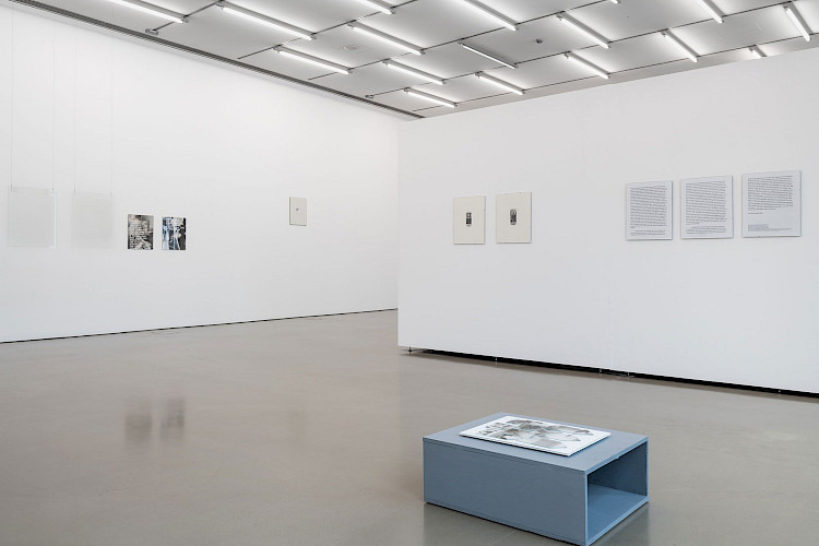 <i>Fotografie zerstören</i><br />
Camera Austria, Graz, 2024/25<br />
©Markus Krottendorfer