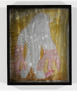 <i>Dot Koni #1</i>, 2021/23
<em>Mit Fotoemulsion beschichtetes Museumsglas, belichtet mit Negativ der Serie Polkadots,
Marker und Aquarell</em>
28 x 23 x 4 cm
Unikat
