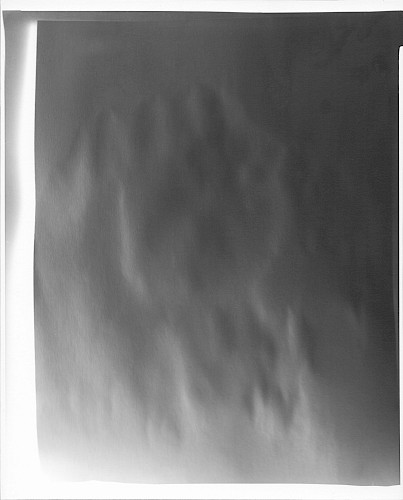 <i>Alp #1</i>, 2019<br />
<em>Gelatinesilber-Print auf Baryt, Direktbelichtung</em><br />
25 x 20 cm<br />
Unikat