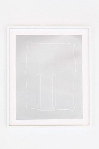 <i>Soft Vanishing Points # J</i>, 2025<br />
<em>Fotogramm (Farbumkehrprozess)</em><br />
30 x 24 cm | Unikat